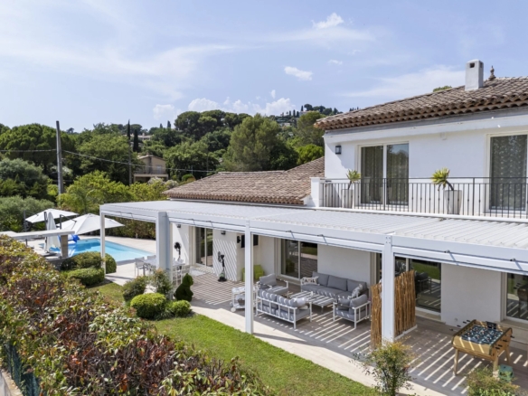 4 Bedroom Villa/House in Mougins 2