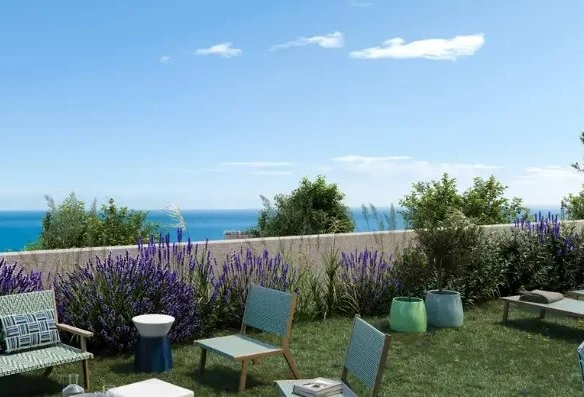 3 Bedroom Apartment in Beausoleil 8