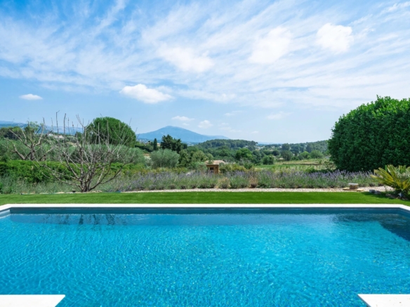 5 Bedroom Villa/House in Plascassier 20