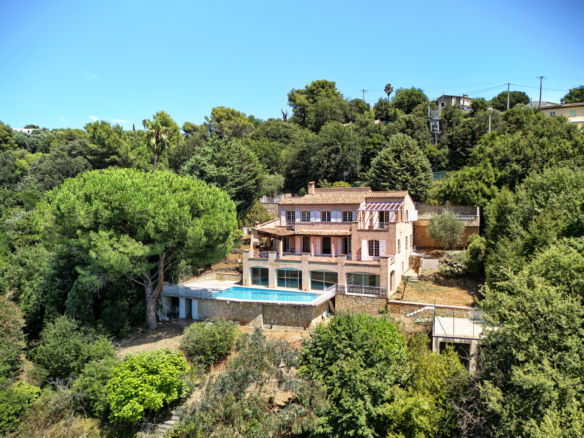 4 Bedroom Villa/House in St Paul 30