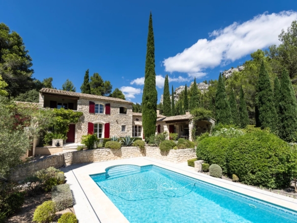 4 Bedroom Villa/House in Les Baux De Provence 30