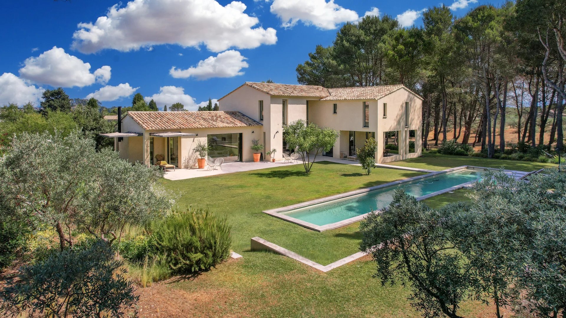 4 Bedroom Villa/House in Eygalieres 13