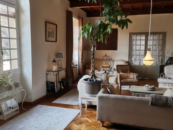 6 Bedroom Villa/House in Uzes 14
