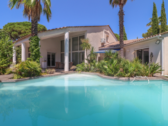 4 Bedroom Villa/House in St Raphael 20