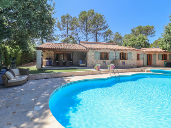 3 Bedroom Villa/House in Fayence 12
