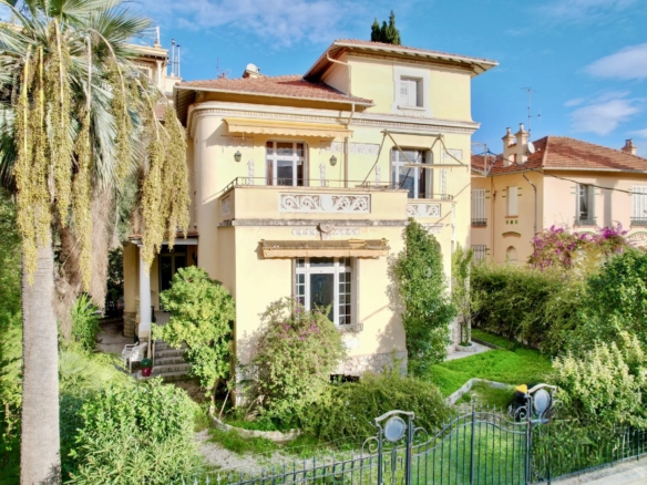 8 Bedroom Villa/House in Cannes 30