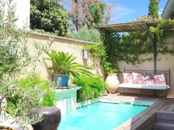 3 Bedroom Villa/House in Fontvieille 10