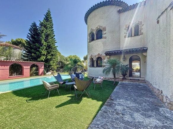4 Bedroom Villa/House in Cap D Antibes 10