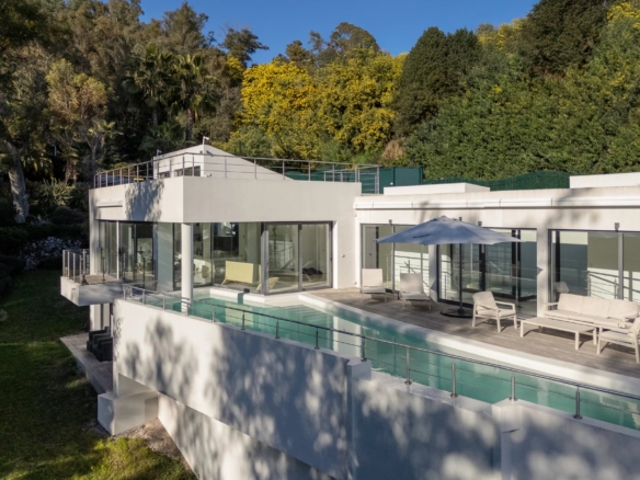 6 Bedroom Villa/House in Cannes 10