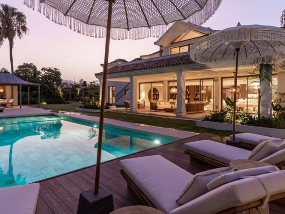 5 Bedroom Villa/House in Atalaya 12