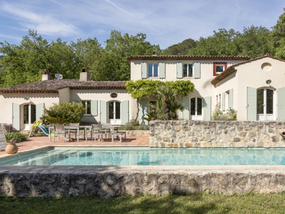 5 Bedroom Villa/House in Grasse 22