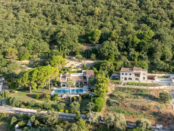 12 Bedroom Villa/House in Vence 44