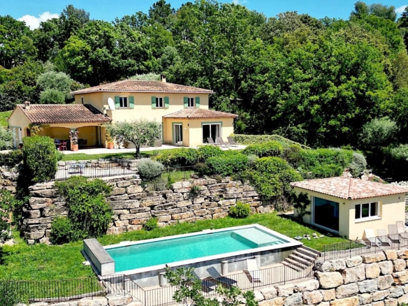 5 Bedroom Villa/House in Montauroux 36