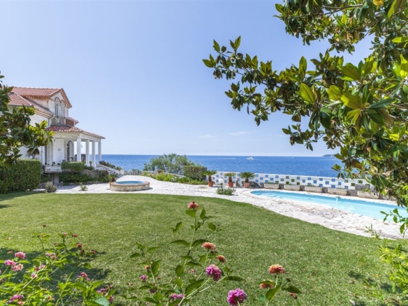 7 Bedroom Villa/House in Cap D Ail 50