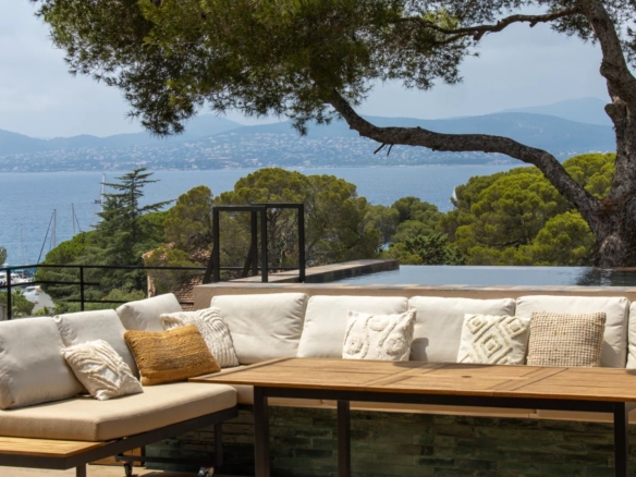 5 Bedroom Villa/House in St Raphael 8