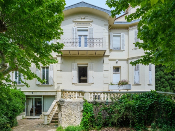4 Bedroom Villa/House in Marseille 20
