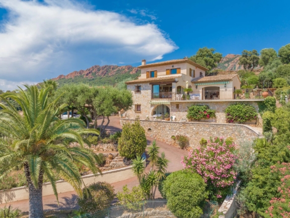 5 Bedroom Villa/House in Agay 20