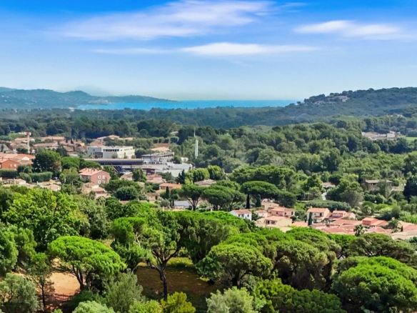 4 Bedroom Villa/House in Cogolin 5