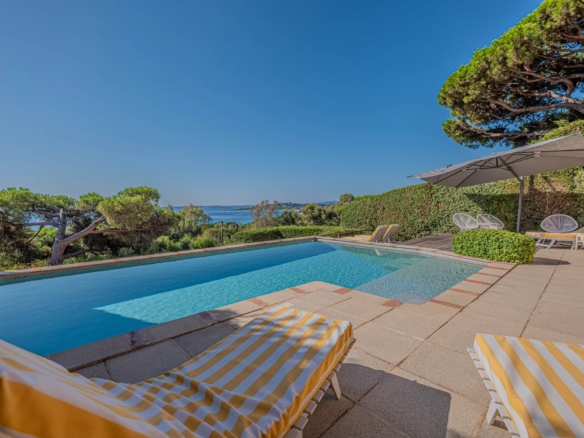 8 Bedroom Villa/House in Ste Maxime 14