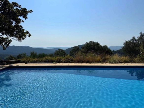 4 Bedroom Villa/House in La Garde Freinet 6