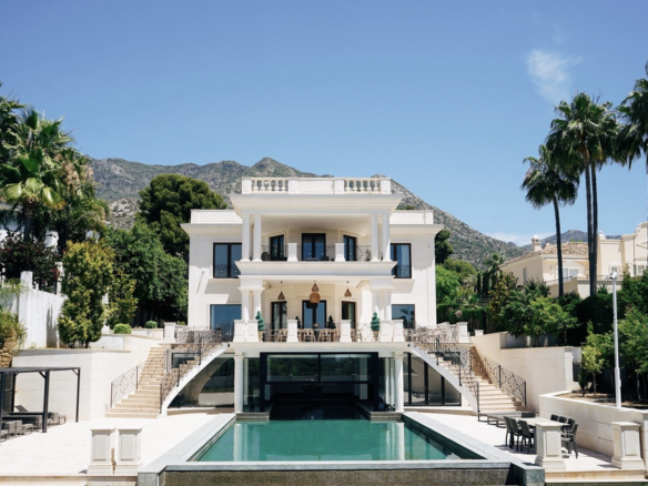 8 Bedroom Villa/House in The Golden Mile 14