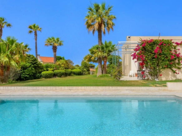 4 Bedroom Villa/House in Carry Le Rouet 36