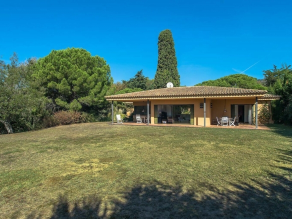 3 Bedroom Villa/House in Santa Cristina D’aro 30