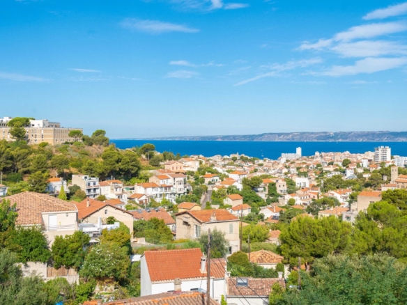 5 Bedroom Villa/House in Marseille 8
