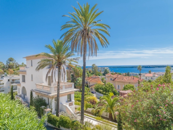 4 Bedroom Villa/House in Cannes 26