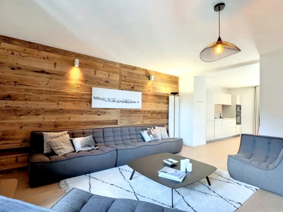 4 Bedroom Apartment in Courchevel 24
