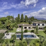 8 Bedroom Villa/House in Valbonne 3