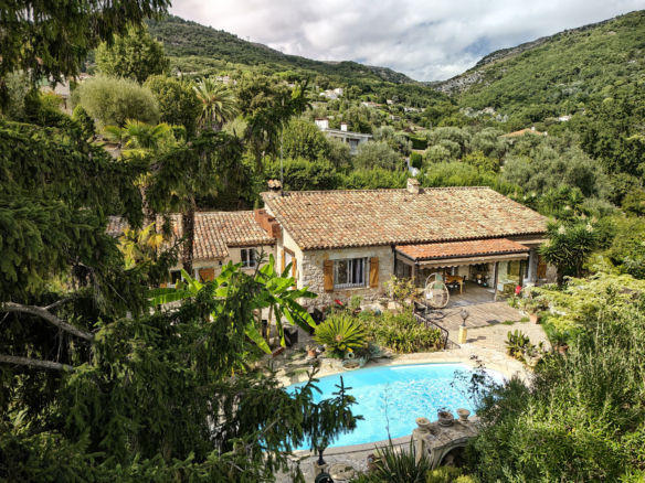 3 Bedroom Villa/House in Vence 16
