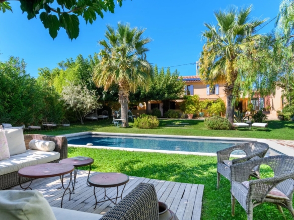 9 Bedroom Villa/House in St Cyr Sur Mer 28