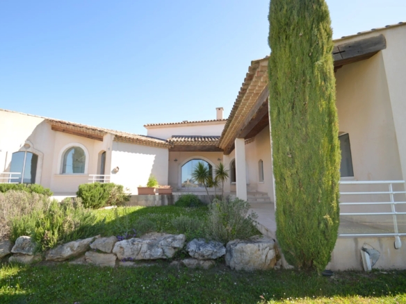 5 Bedroom Villa/House in Aix En Provence 4