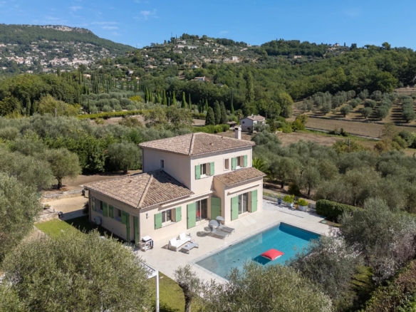 5 Bedroom Villa/House in Grasse 14