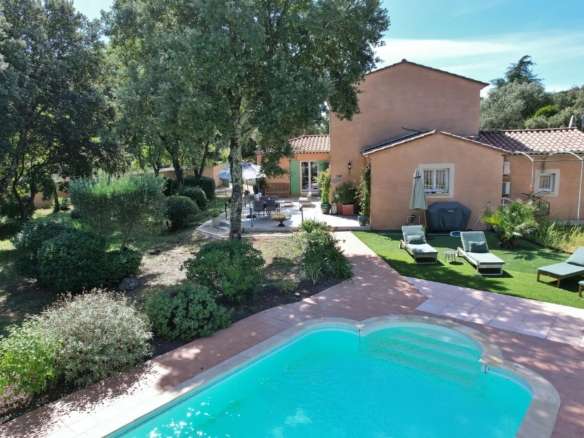 3 Bedroom Villa/House in Uzes 34