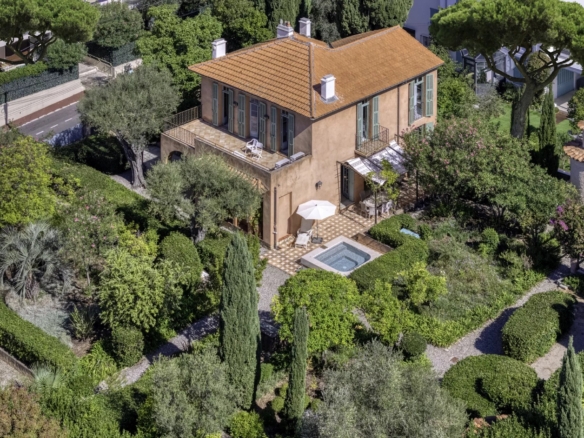 5 Bedroom Villa/House in Cap D Antibes 7