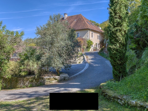 5 Bedroom Villa/House in Ruffieux 2