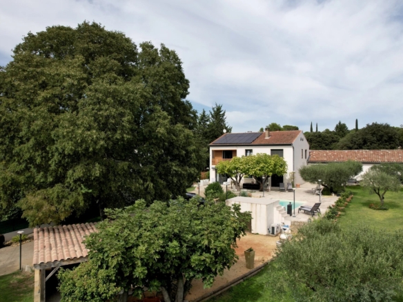5 Bedroom Villa/House in Uzes 32