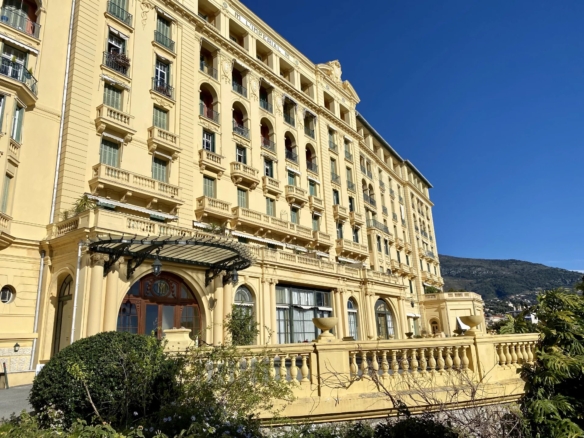 3 Bedroom Apartment in Menton 16