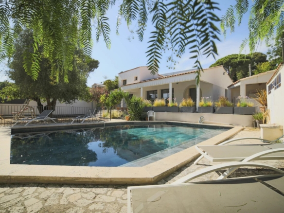 3 Bedroom Villa/House in La Ciotat 28