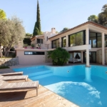 4 Bedroom Villa/House in Villefranche Sur Mer 7