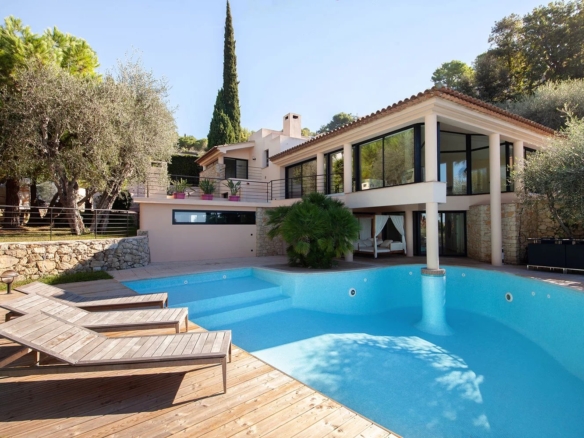 4 Bedroom Villa/House in Villefranche Sur Mer 7