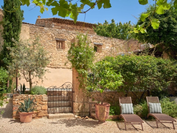 11 Bedroom Villa/House in Uzes 22