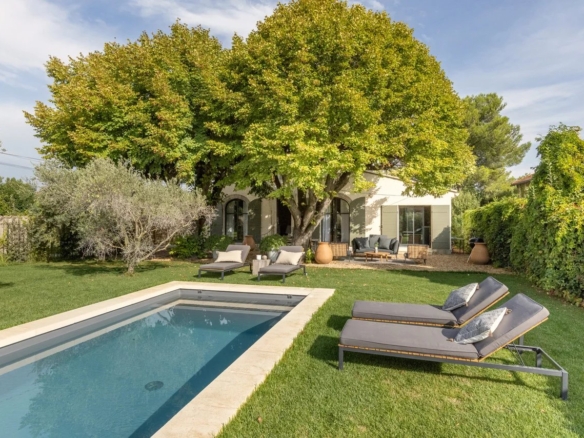 3 Bedroom Villa/House in St Remy De Provence 5