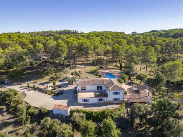 5 Bedroom Villa/House in Taradeau 18