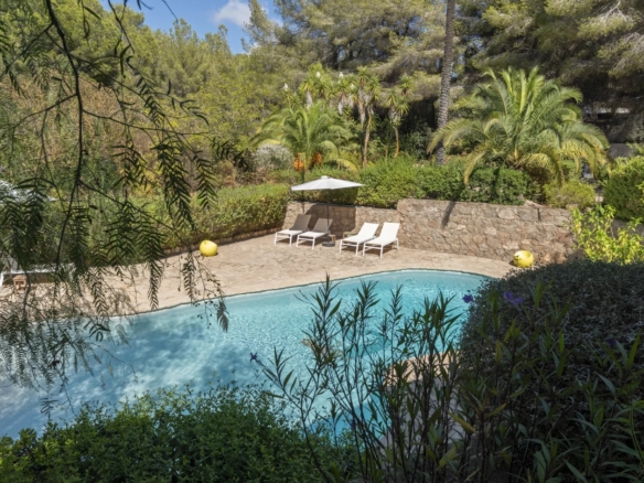 8 Bedroom Villa/House in Can Furnet 14