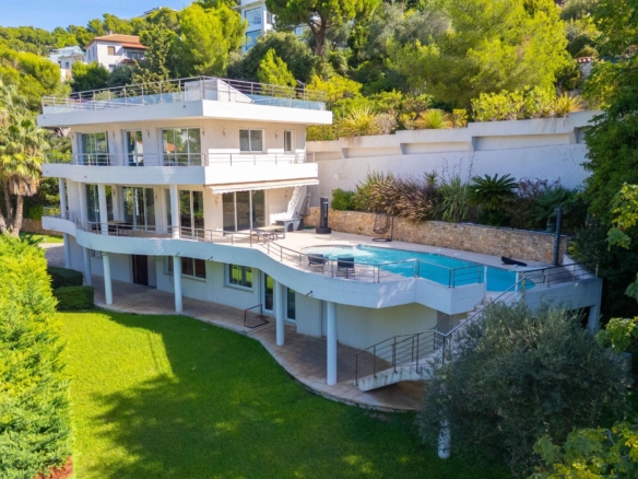 5 Bedroom Villa/House in Marseille 24