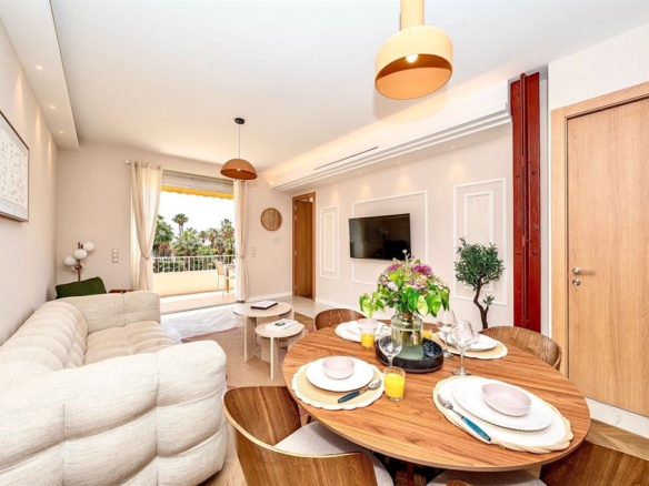 2 Bedroom Apartment in Cannes 36