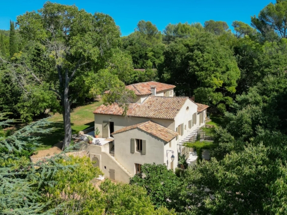 7 Bedroom Villa/House in Aix En Provence 4